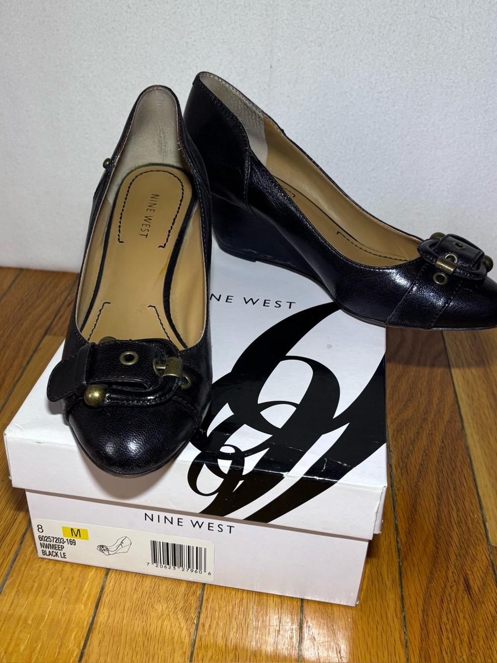 Nine West NWMeep Black Leather Buckle Wedge Pumps Women’s 8M
